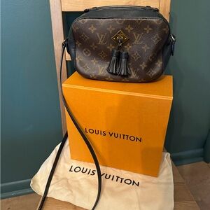 Louis Vuitton Saintonge cross body bag in Noir (discontinued)